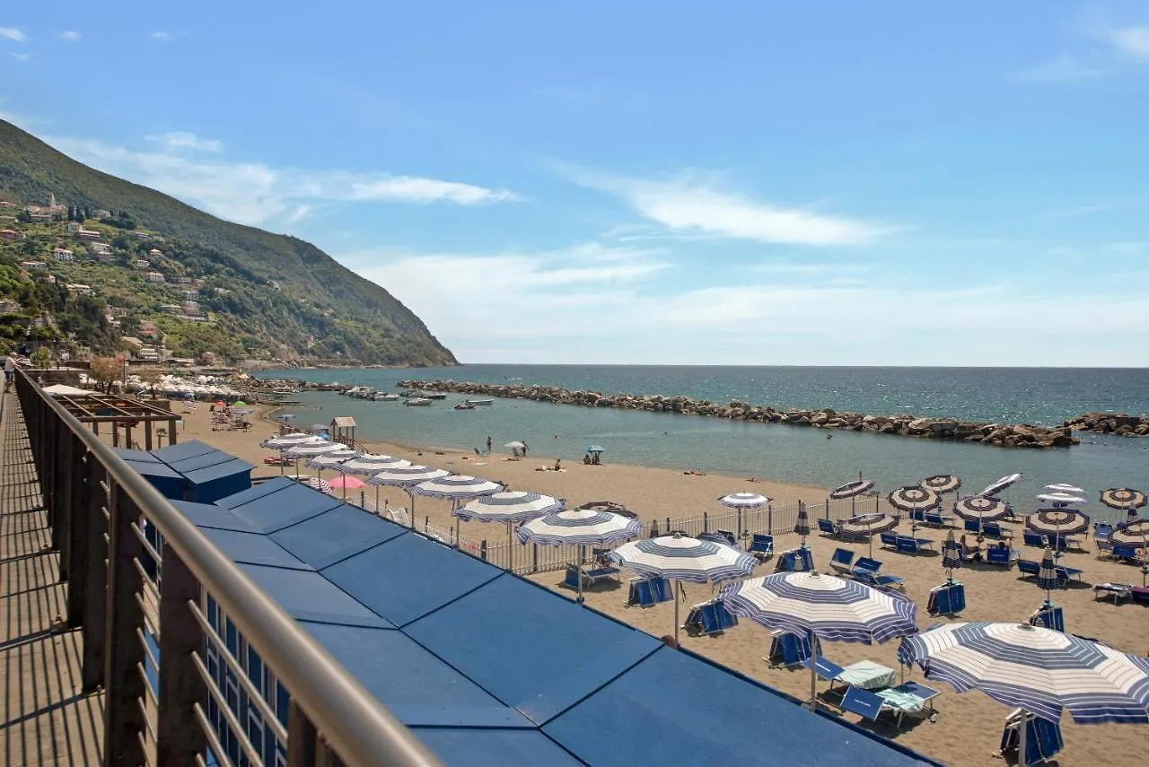 Un'Oasi Al Mare Apartment Moneglia Italy